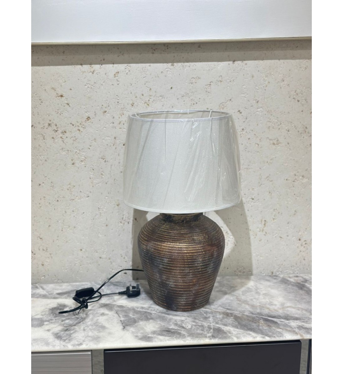Lampshade with an elegant and distinctive design, 60 cm
