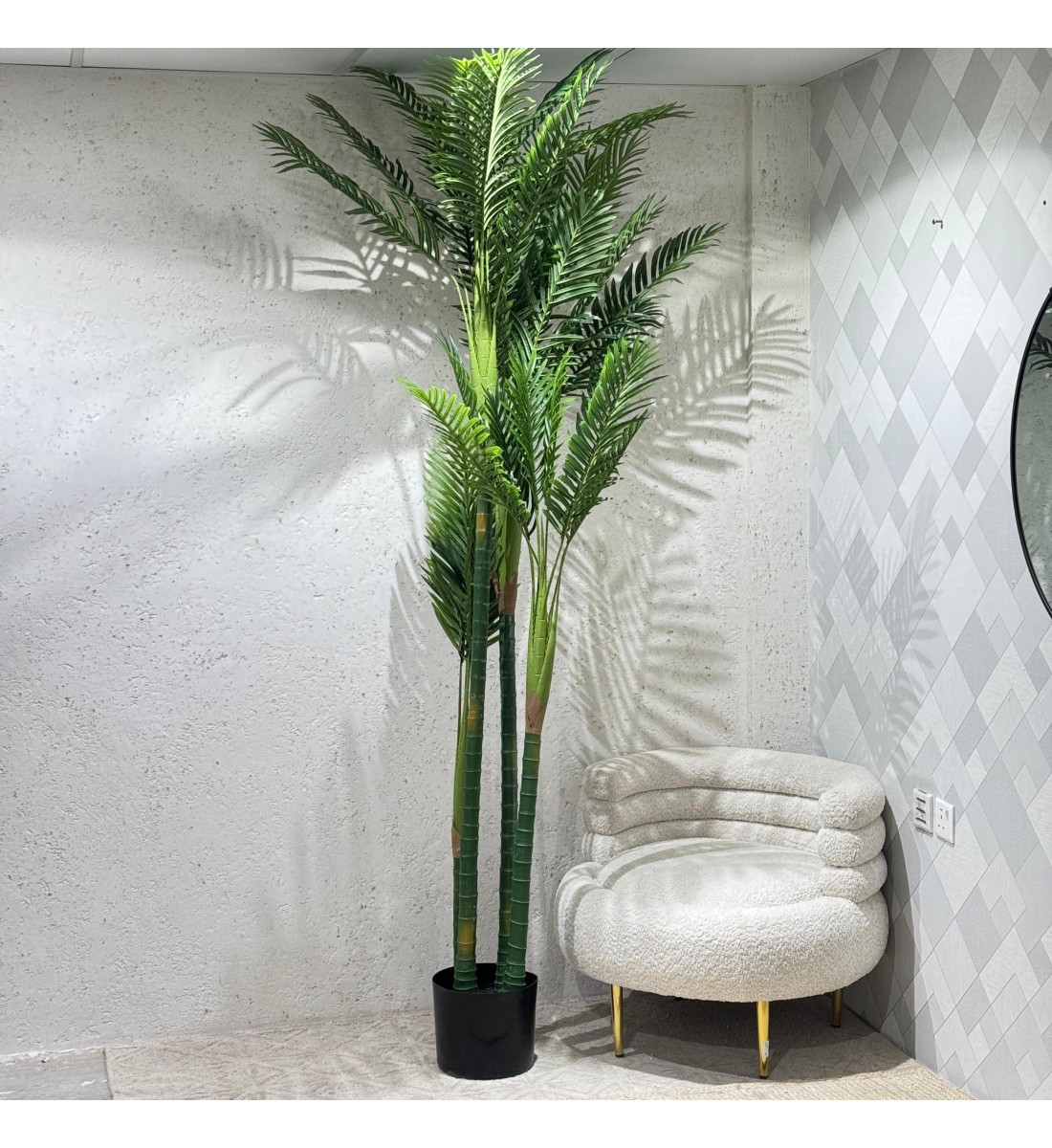 Artificial decorative tree with 2.5cm stand