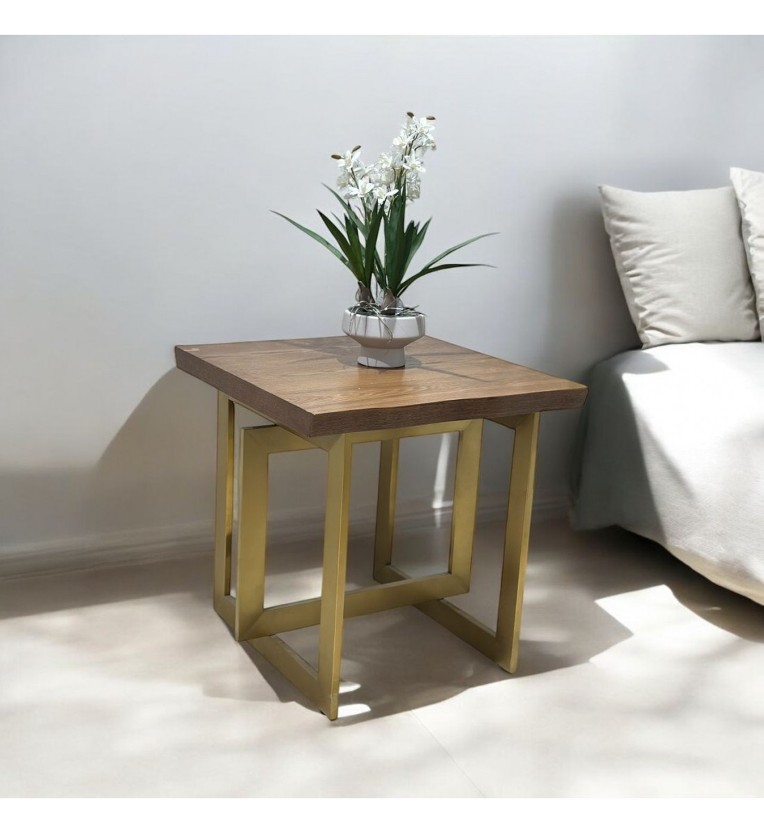 Single Gold Wood Steel Service Table 55x55x55cm