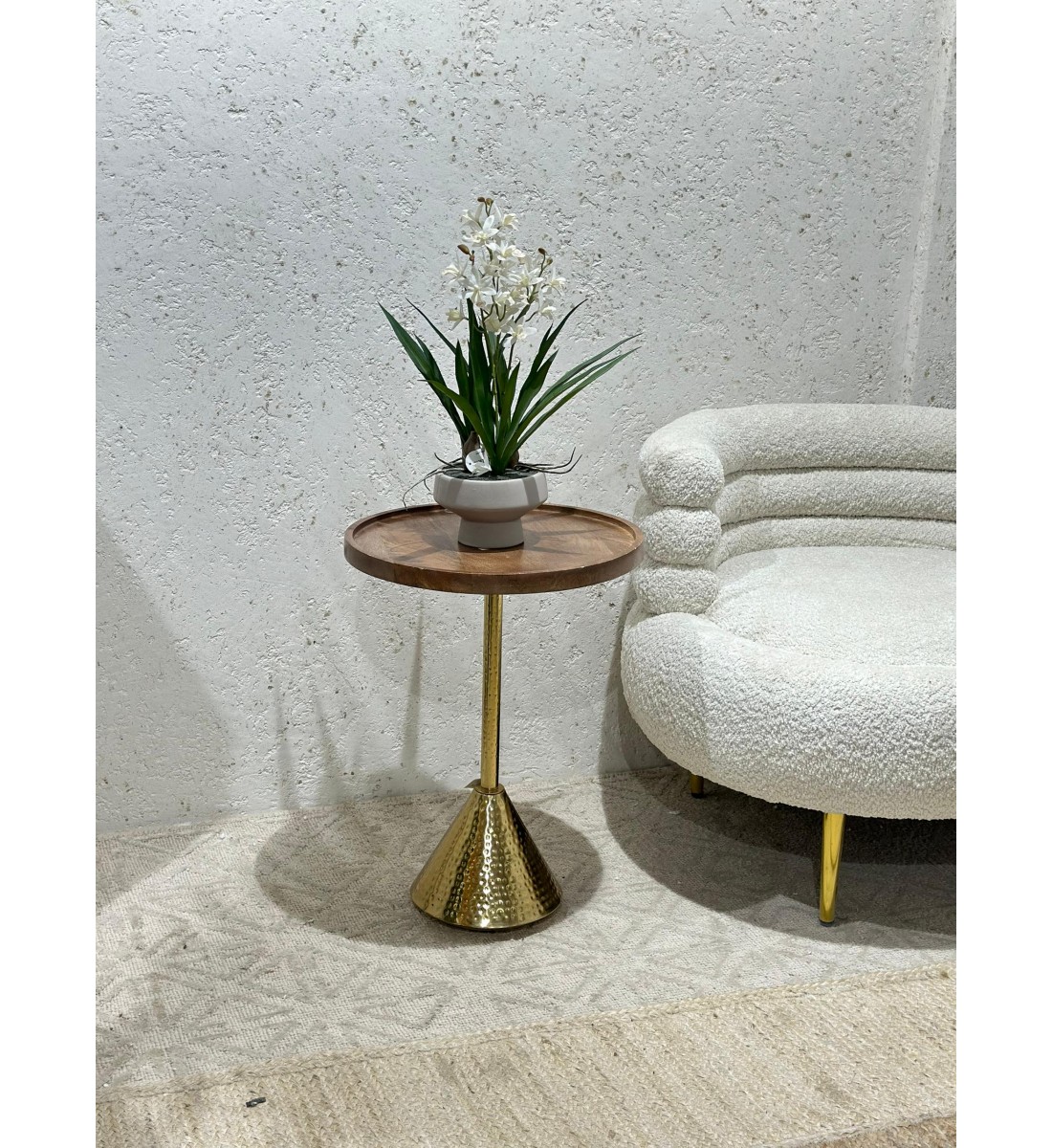 Pedestal side table with light brown wooden top 55x40x40cm
