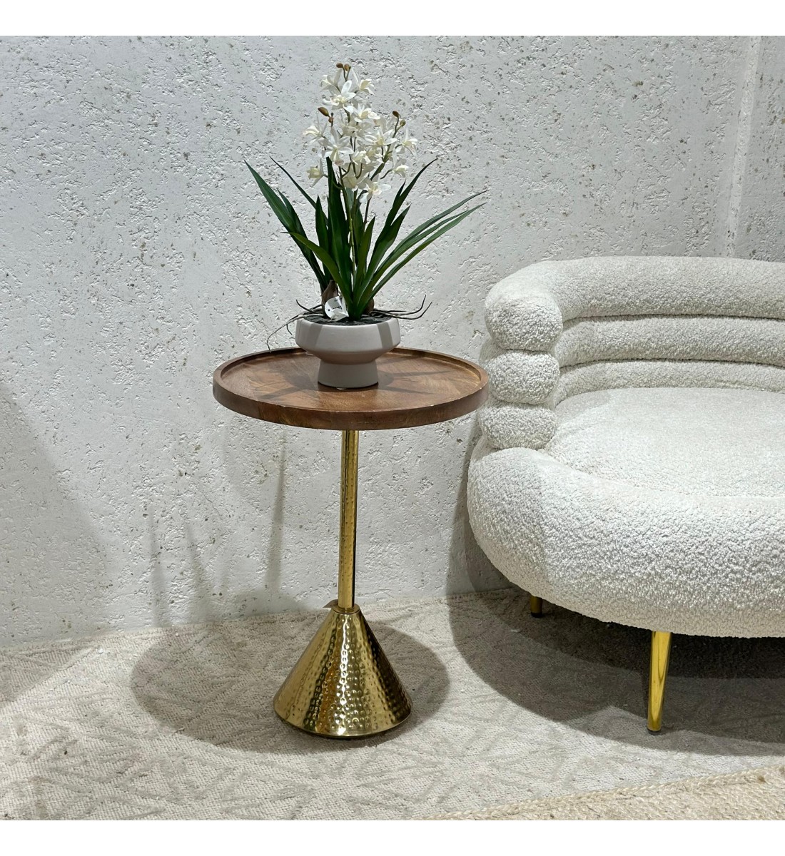 Pedestal side table with light brown wooden top 55x40x40cm