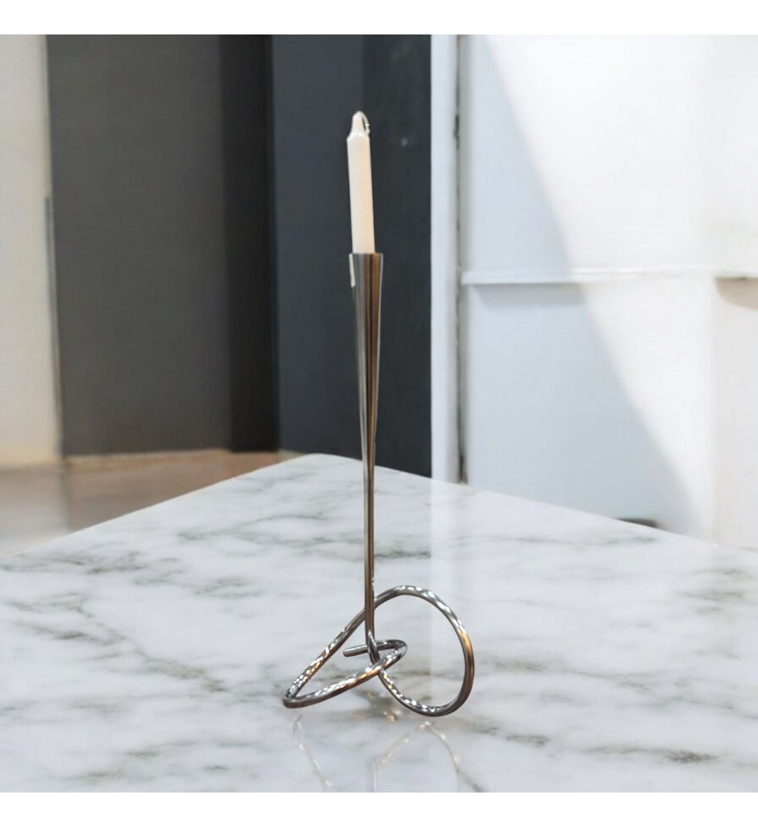 Elegant and luxurious candle holder - 41 cm - silver