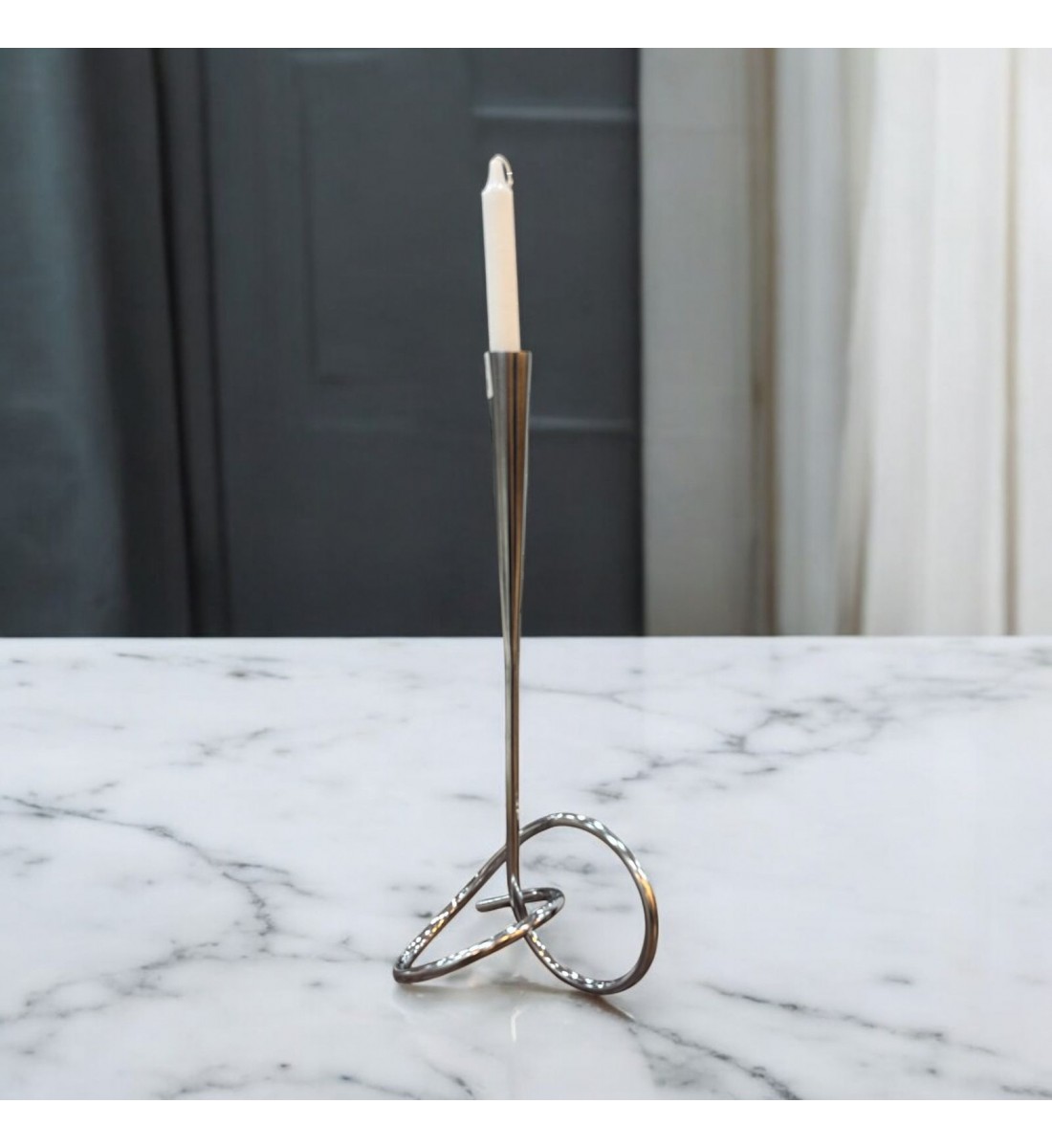 Elegant and luxurious candle holder - 41 cm - silver