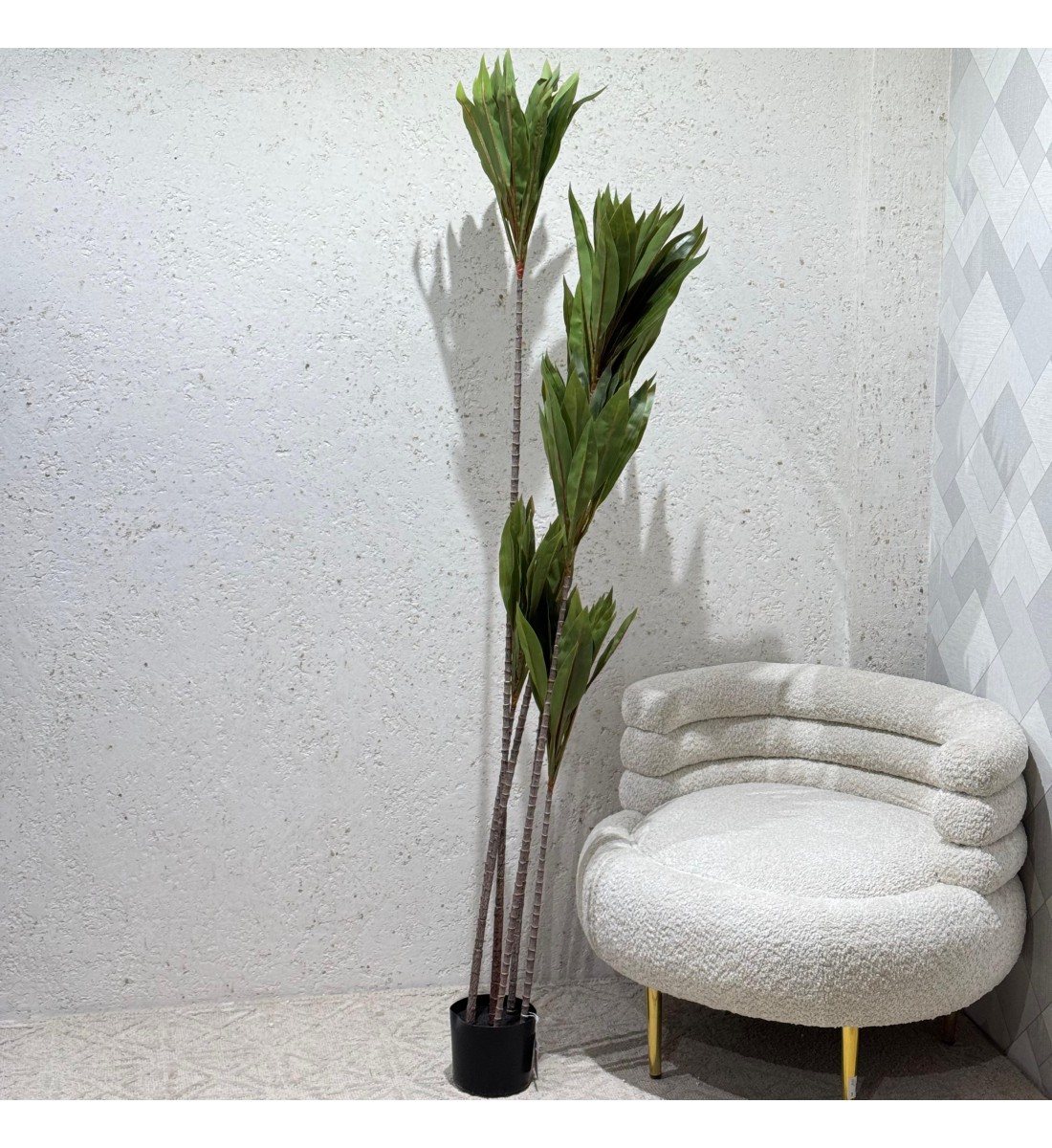 Artificial decorative tree with black stand 175 cm