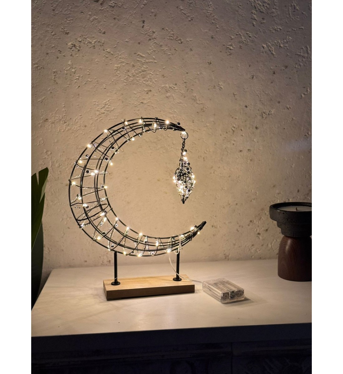 زينة شكل قمر إل إي دي معدنية اضائية 24×22×7سم