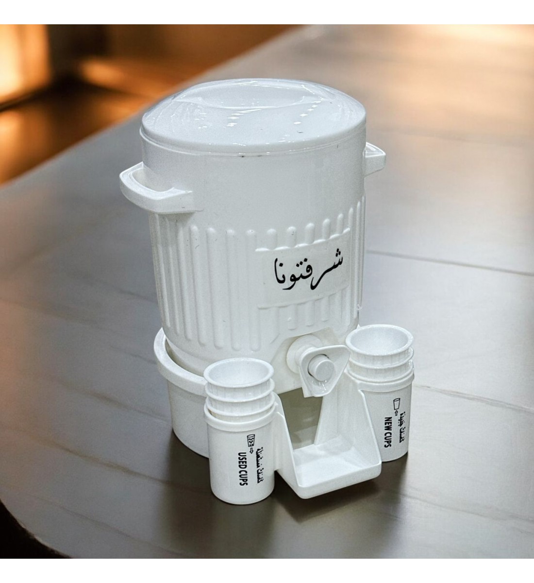 موزع مشروبات مع حامل وكاسات ابيض 2لتر 