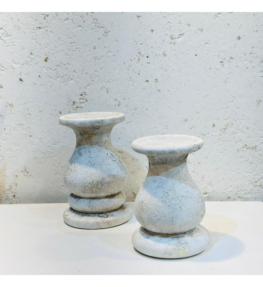 Modern heritage design candlestick, distinctive design, 18 x 11 x 11 cm