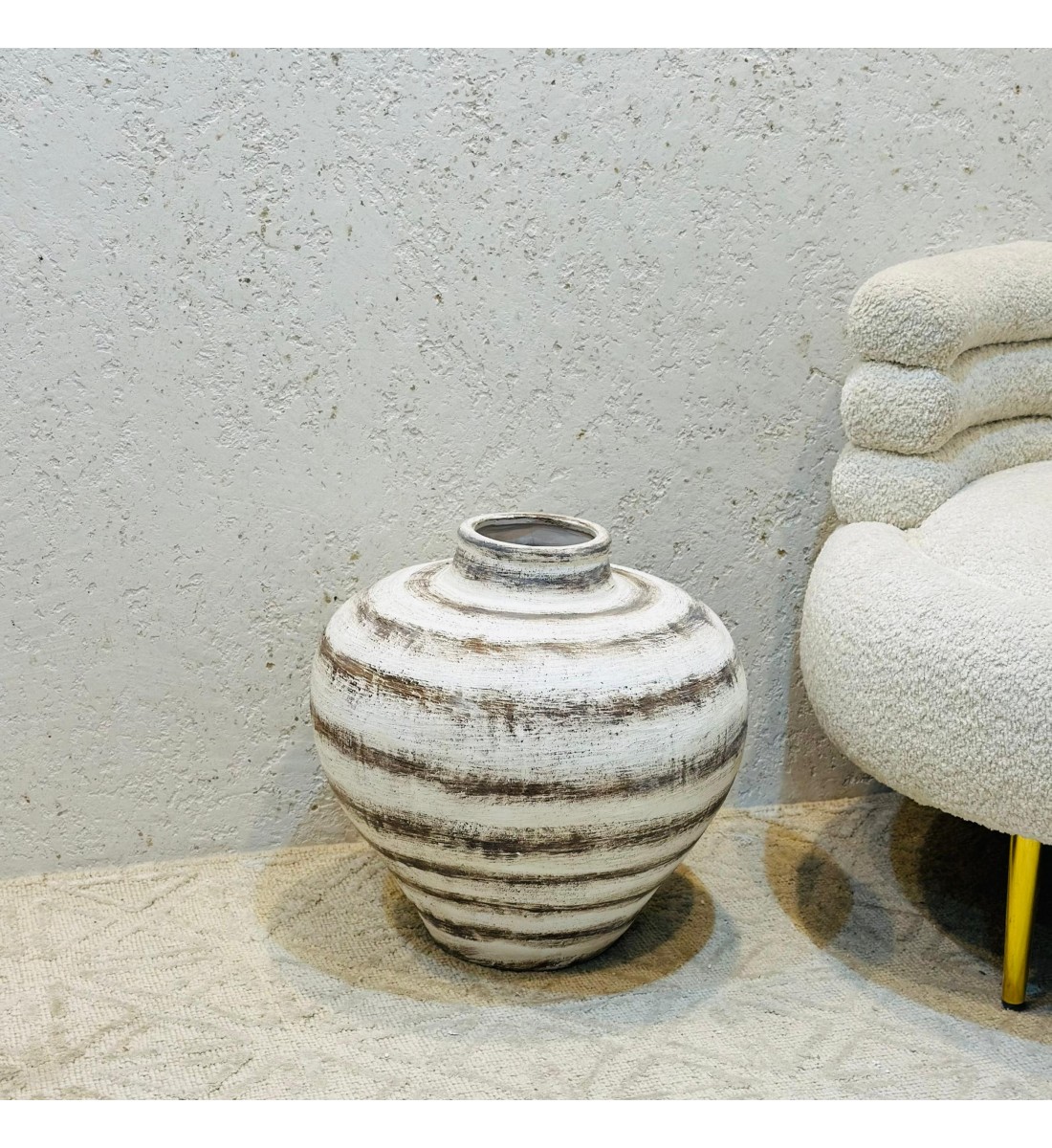 مزهريه او مركن  سيراميك تصميم مميز وانيق 40×15×15سم 