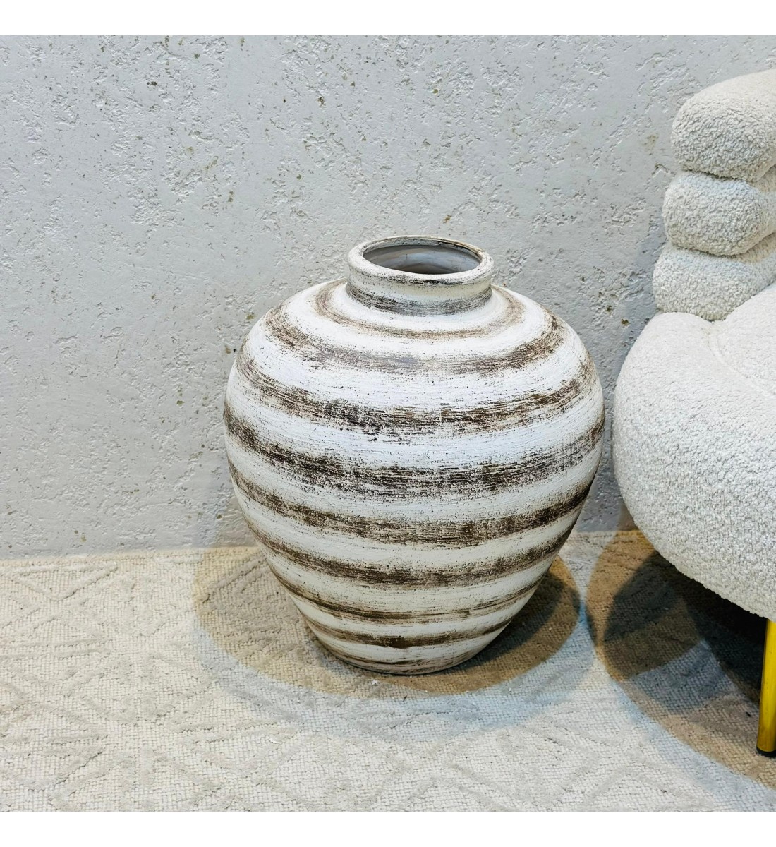 مزهريه او مركن  سيراميك تصميم مميز وانيق 50×16×16سم 