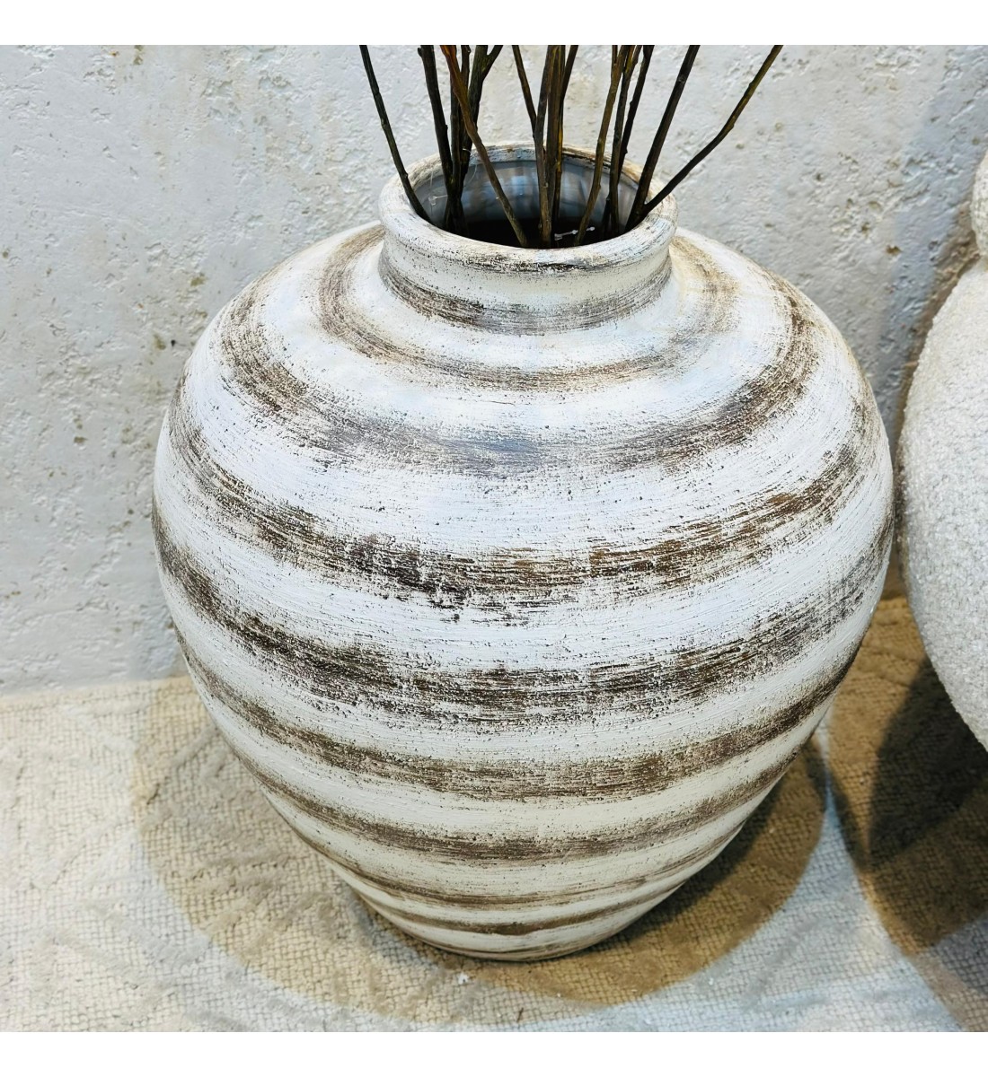 مزهريه او مركن  سيراميك تصميم مميز وانيق 50×16×16سم 