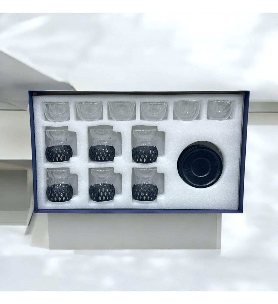 طقم كاسات وفناجين مع الصحن 18قطعه طقم كاسات وفناجين مع الصحن 18قطعه