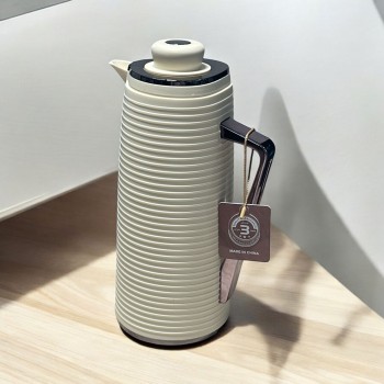 ترمس شاي بيح فاتح بمقبض اسود - 1 لتر -