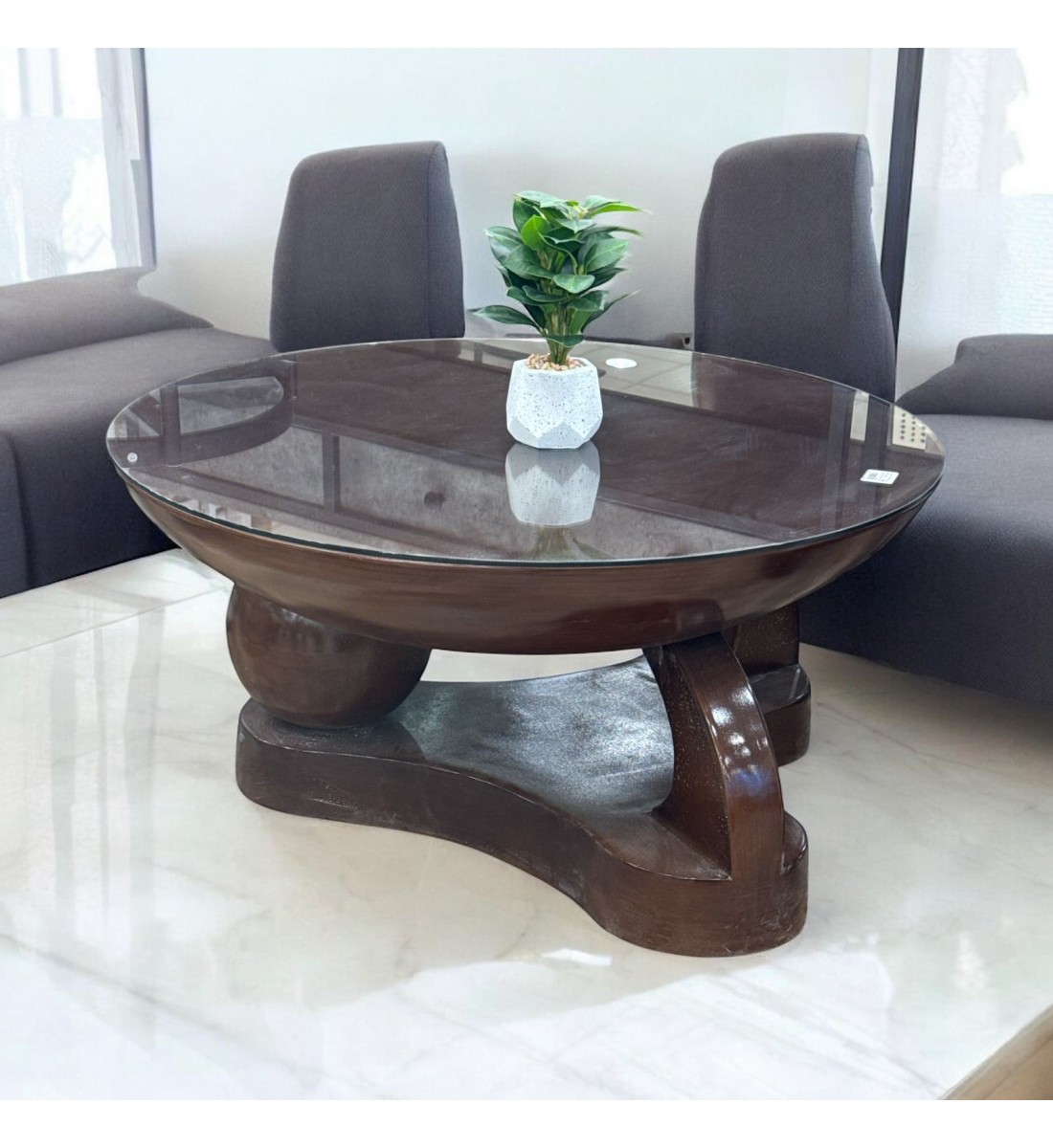 طاوله اساسيه مفرد زجاج بني 80×80×40سم 