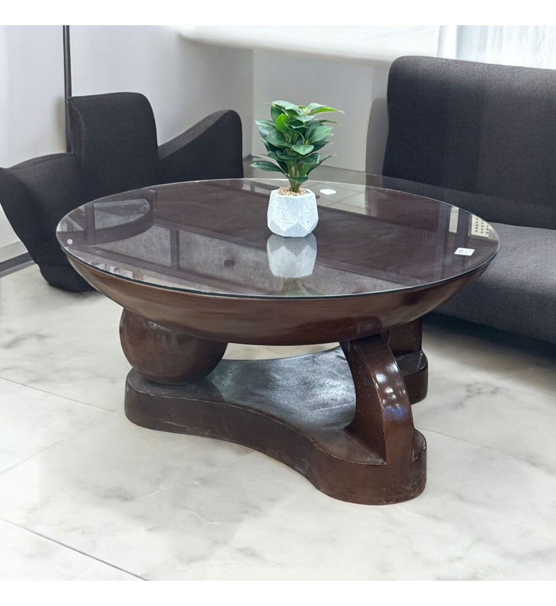 طاوله اساسيه مفرد زجاج بني 80×80×40سم 