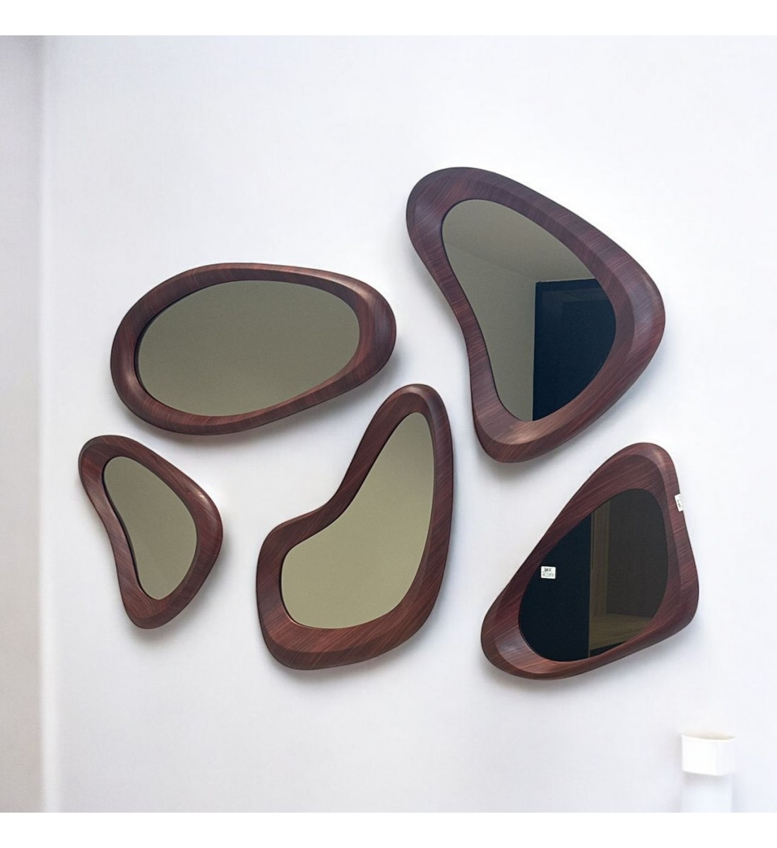 Miroir mural avec cadre en bois de - Livia 