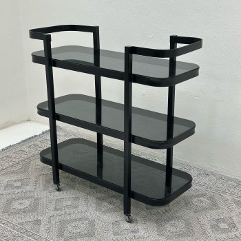 عربية تقديم  3دور زجاج وحديد لون اسود