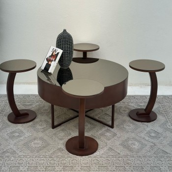 طقم طاولات 5قطع سطح مرايا قاعده خشب لون بني