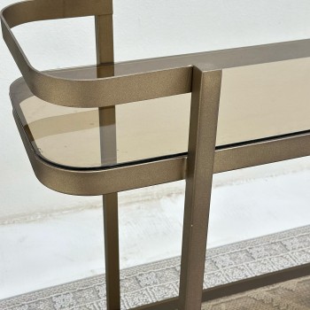 عربية تقديم 2 دور زجاج وحديد لون ذهبي 