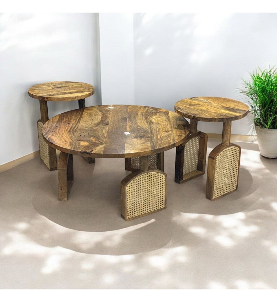 طاولة تقديم مع 2 جانبيه