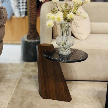 طاولة جانبية ساسينو -  رخام قاعده خشب 40×40×50سم (منتج تفصيل)