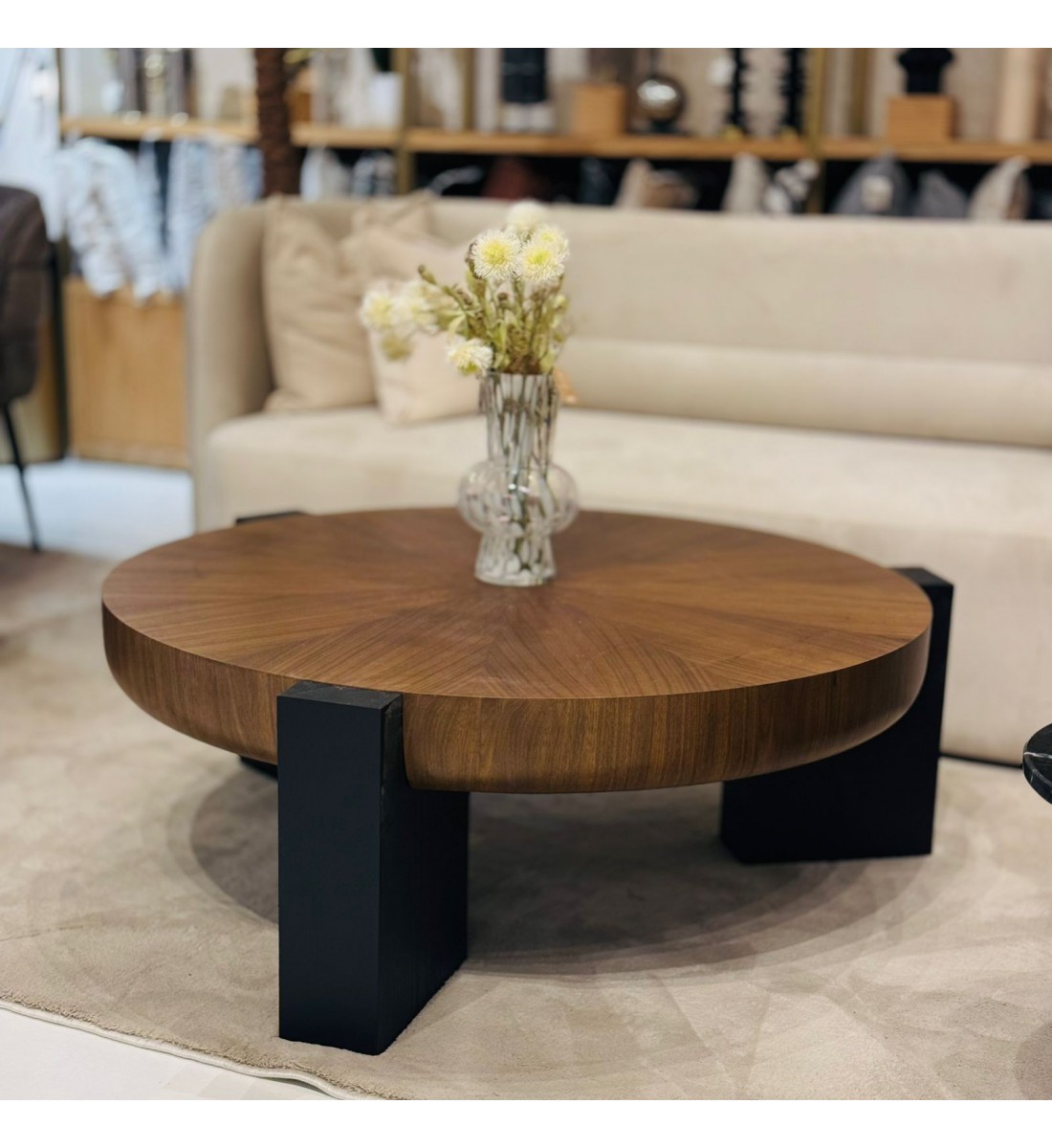 طاولة جانبية ساسينو - خشب قاعده اسود 115×42×115سم (منتج تفصيل ) طاولة جانبية ساسينو - خشب قاعده اسود 115×42×115سم (منتج تفصيل )