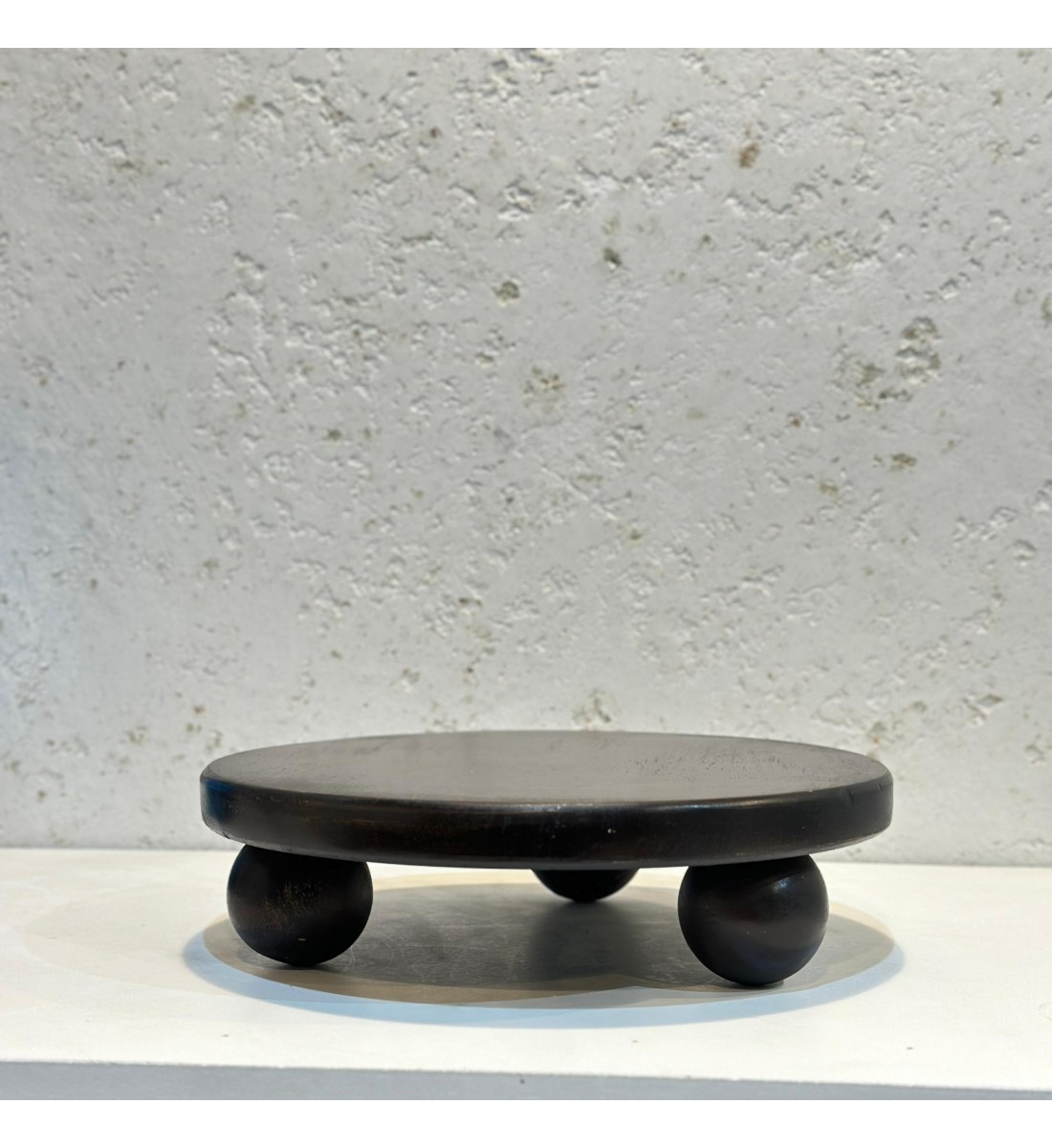 صينية تقديم من الخشب وقاعده خشب مقاس 24×24×6.50سشم صينية تقديم من الخشب وقاعده خشب مقاس 24×24×6.50سشم