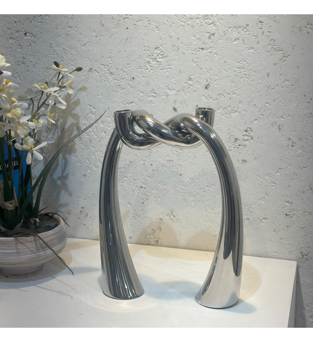 مجموعة من شمعدانات حلزونية فضية من جون ريتشارد - قطعتان32×16×3سم 