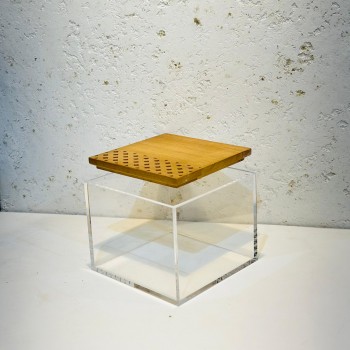 صندوق تخزين اكرلك  بغطاء خشب 24×13×16سم