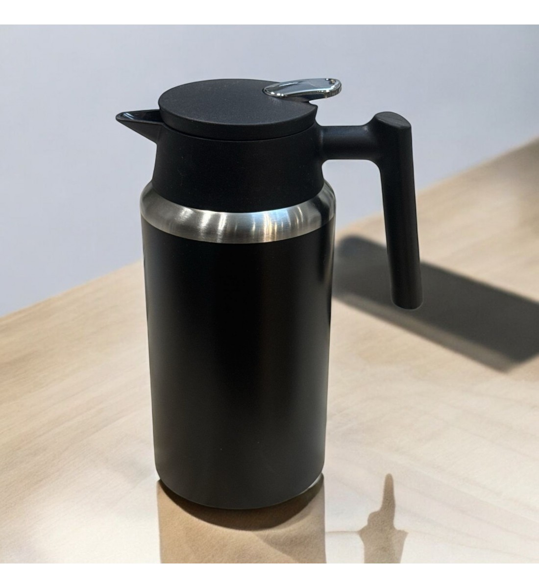 ترمس استيل اسود سعة 1200 مل