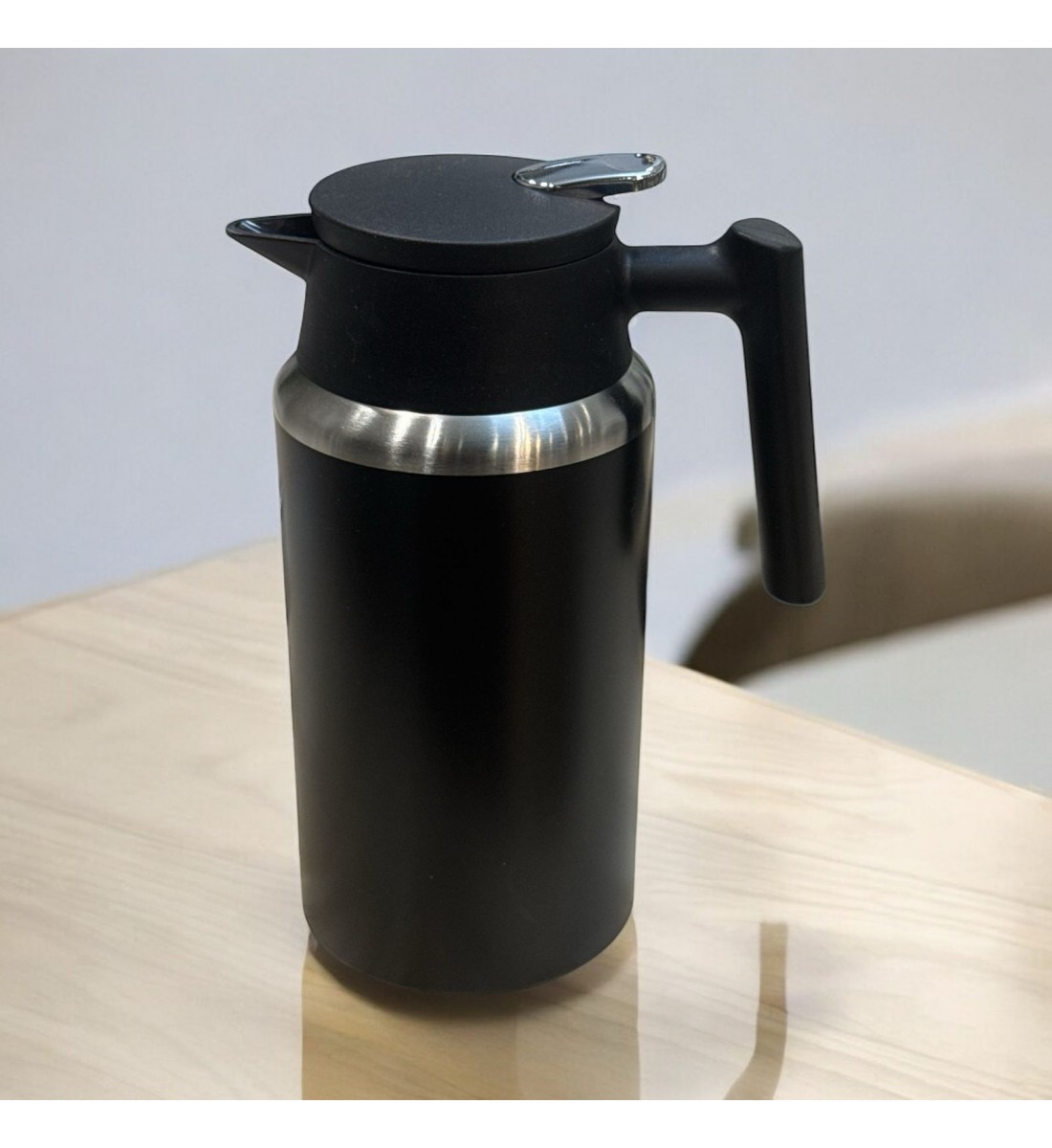 ترمس استيل اسود سعة 1200 مل