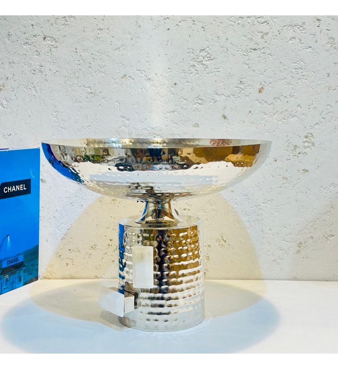 Stainless steel serving tray with base, size 25 x 25 x 20 cm