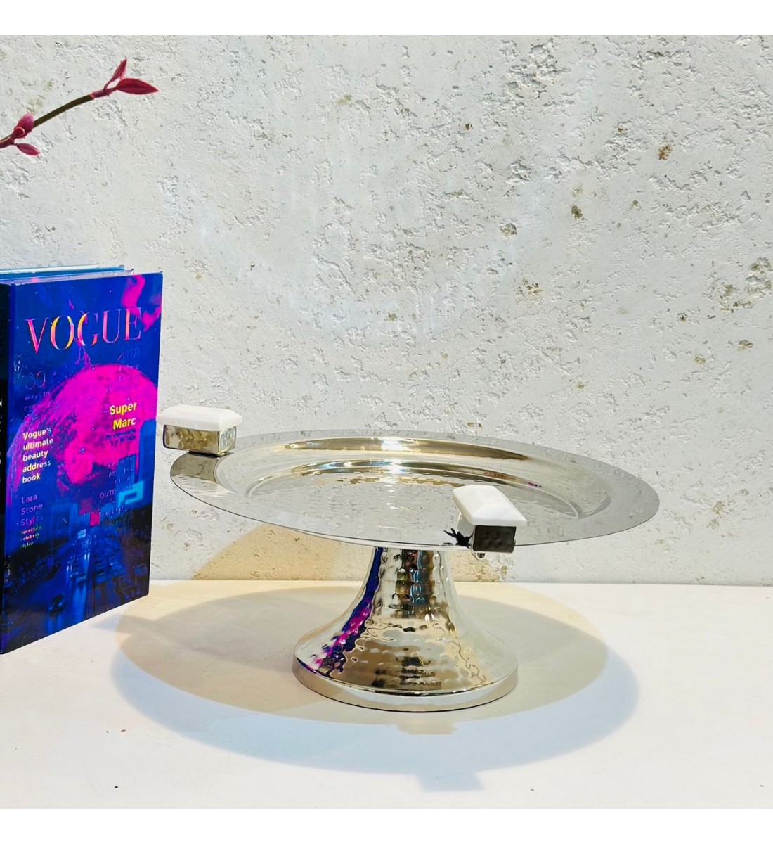 Stainless steel serving plate and base, size 28 x 28 x 12 cm