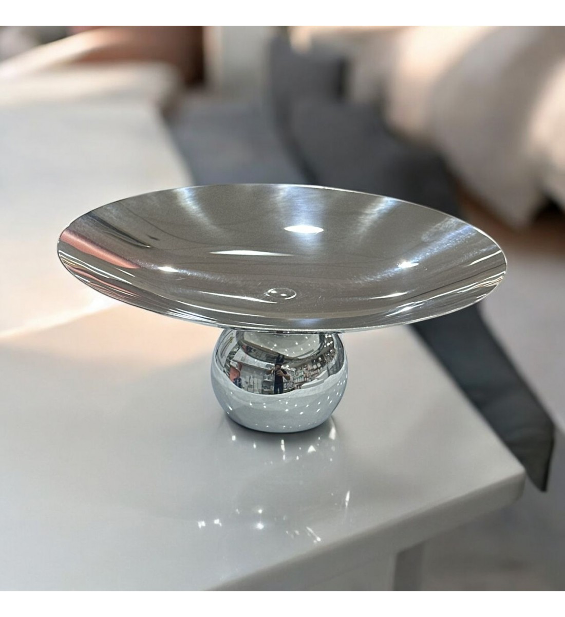 Stainless steel serving plate and base size 26×26×11cm