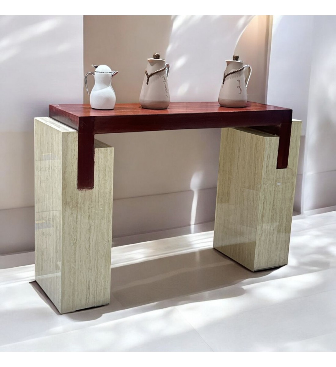 Alternative entrance marble surface alternative marble beige on brown 140 x 40 x 90 cm (custom product)