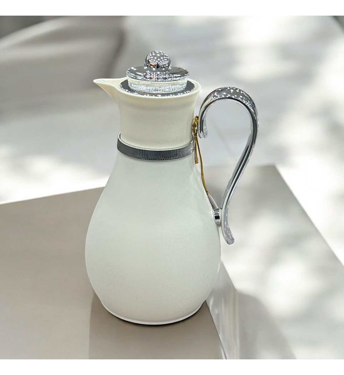 ترمس  ابيض 1لتر 