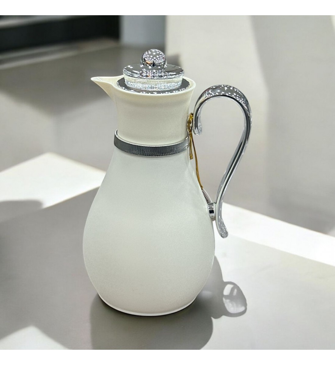 ترمس  ابيض 1لتر 