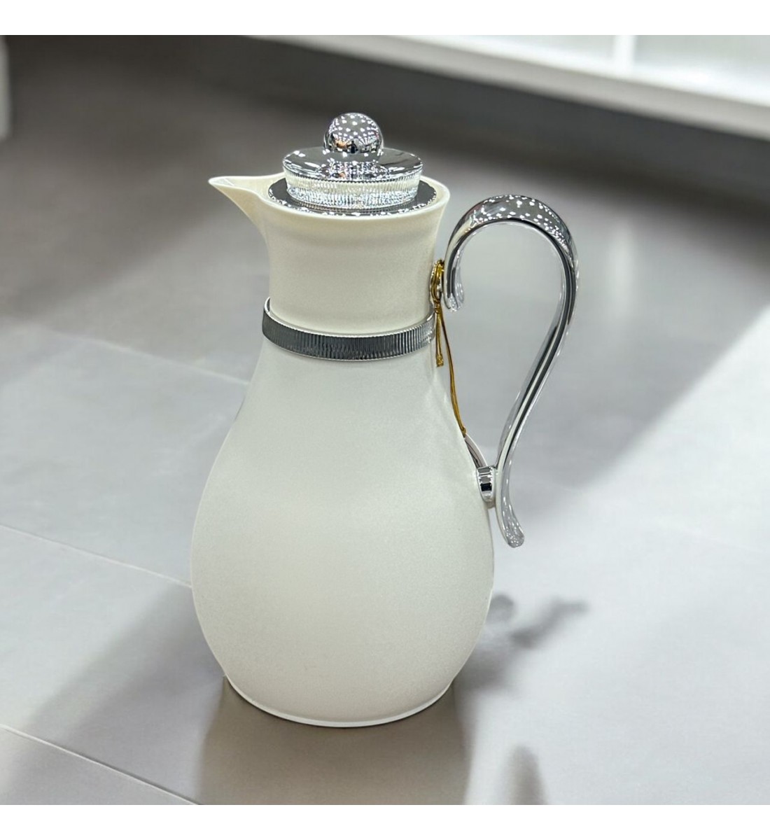 ترمس  ابيض 1لتر 