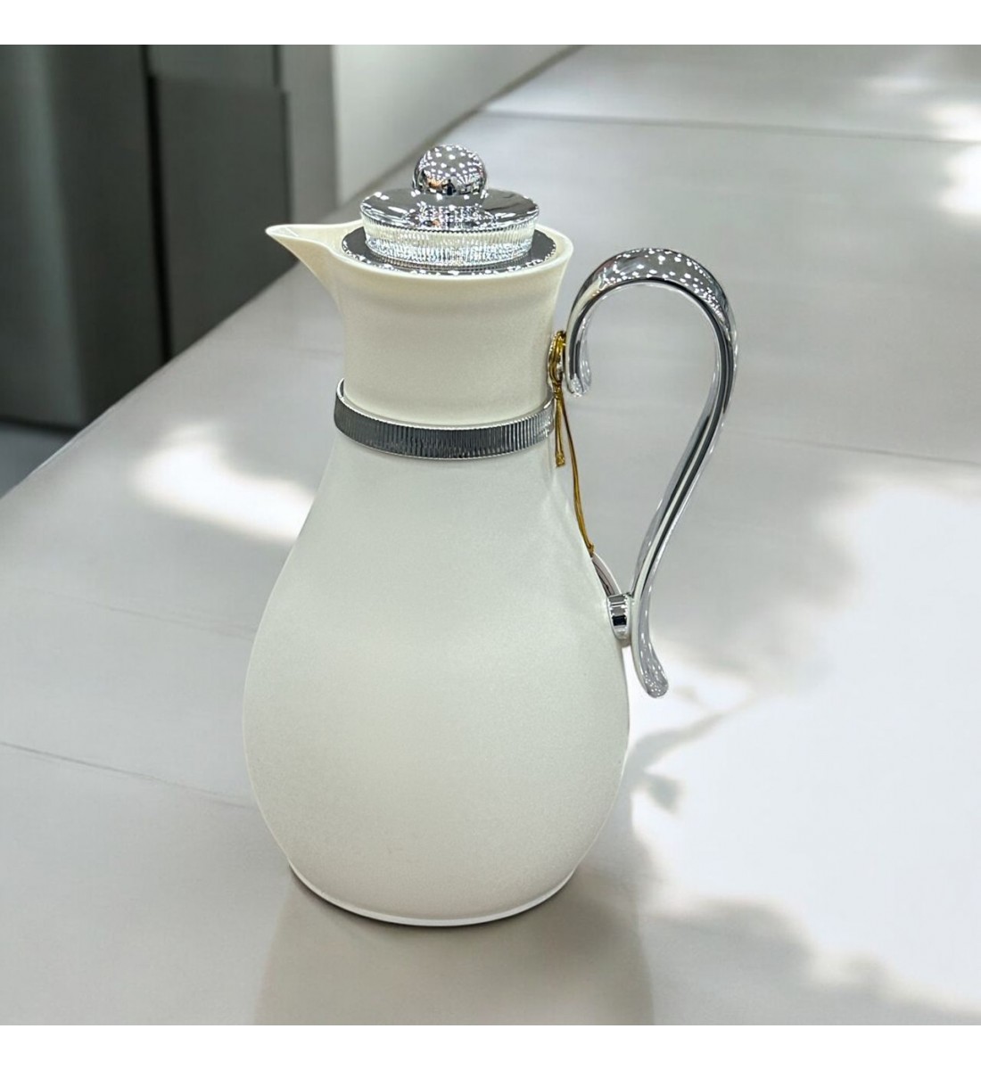 ترمس  ابيض 1لتر 