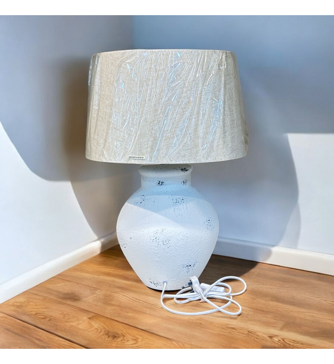 ابجورة بتصميم انيق ومميز 60سم 