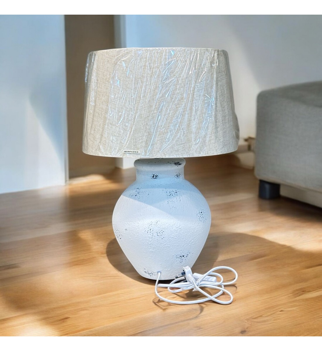 ابجورة بتصميم انيق ومميز 60سم 