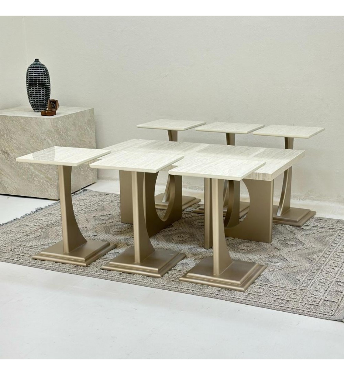 طقم طاولات 7قطع سطح بديل الرخام قاعده خشب لون مكس