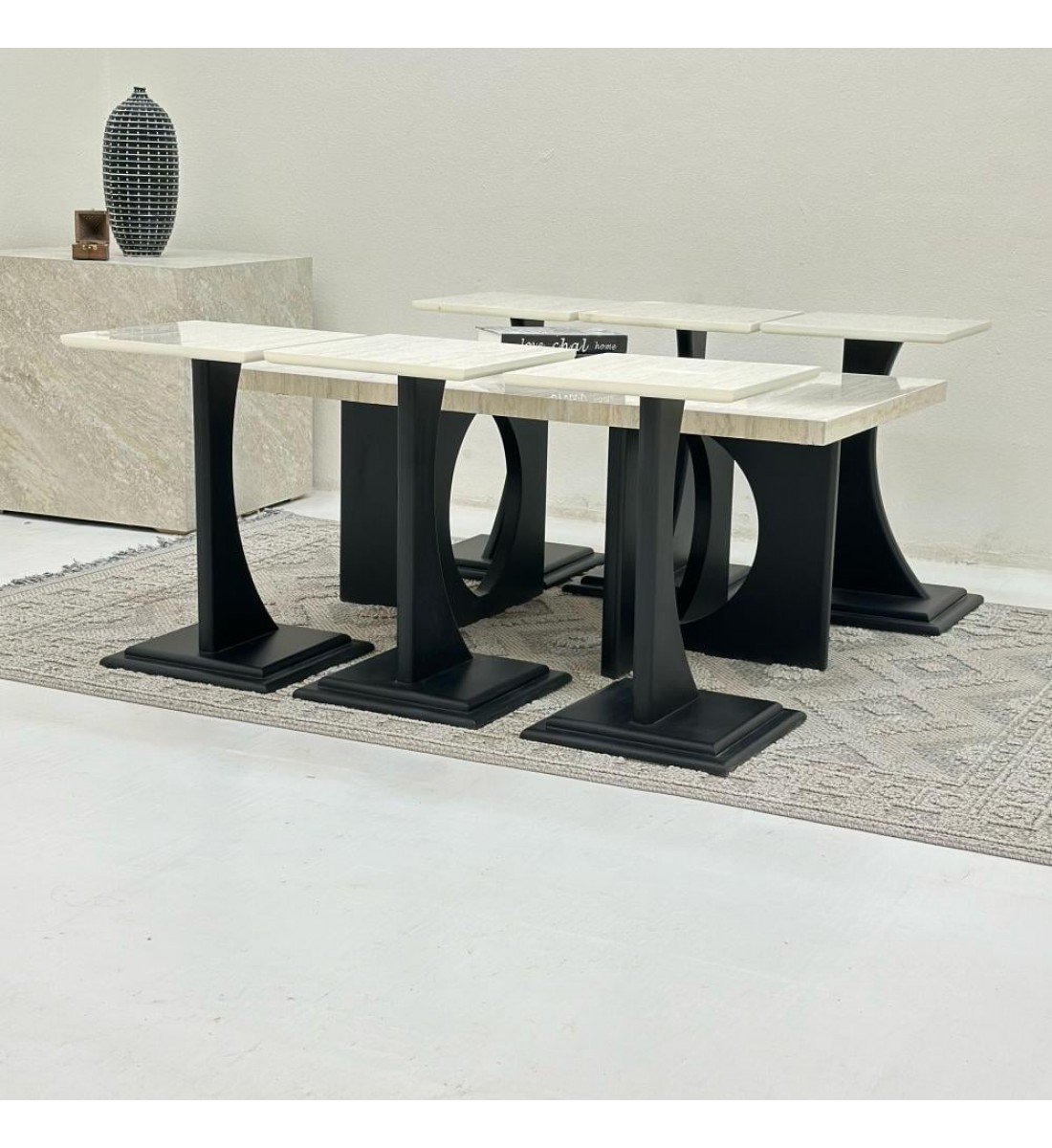 طقم طاولات 7قطع سطح بديل الرخام  ناعم قاعده خشب لون اسود 