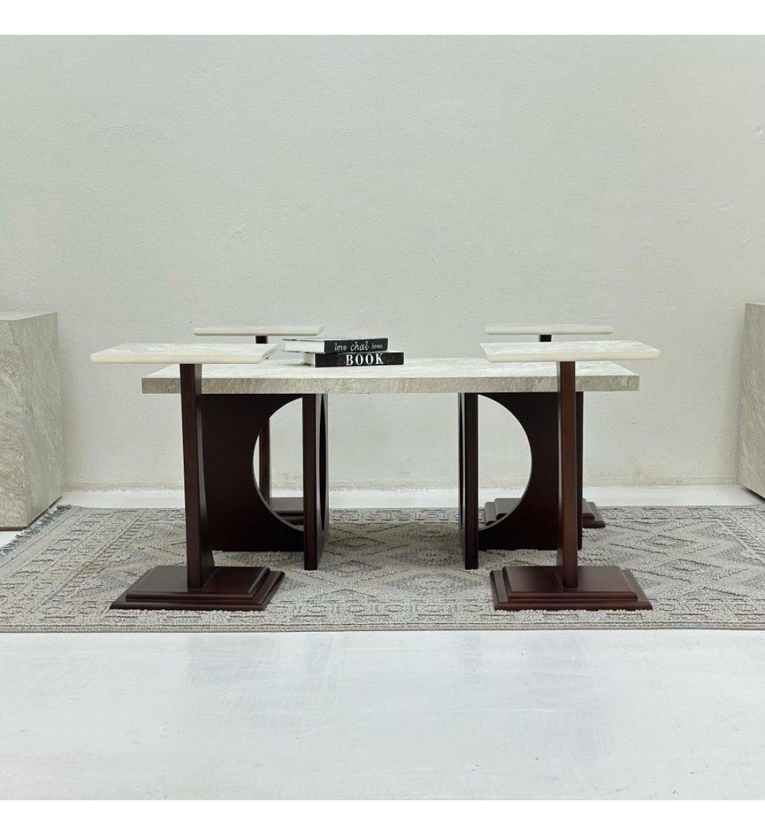 طقم طاولات 5قطع سطح بديل حجر ملمس خشن قاعده خشب لون بني طقم طاولات 5قطع سطح بديل حجر ملمس خشن قاعده خشب لون بني