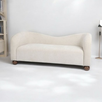 كنبة الاسترخاء الأنيقة تضيف اليها مظهراً عصرياً وجذاباً