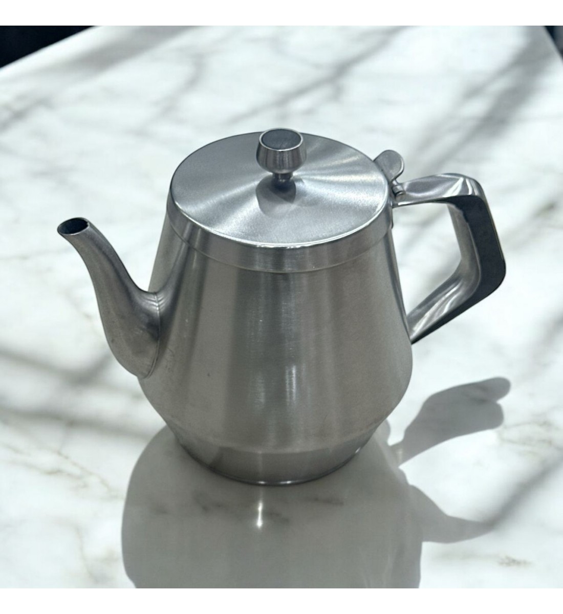 ابريق أستانلس أستيل 18/8 جودة عالية 1.3لتر