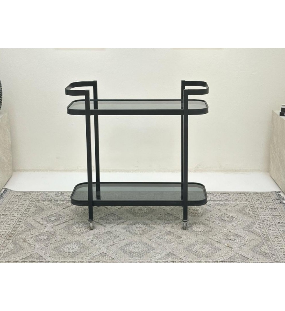 عربية تقديم دورين زجاج وحديد لون اسود 100*100*40 سم 