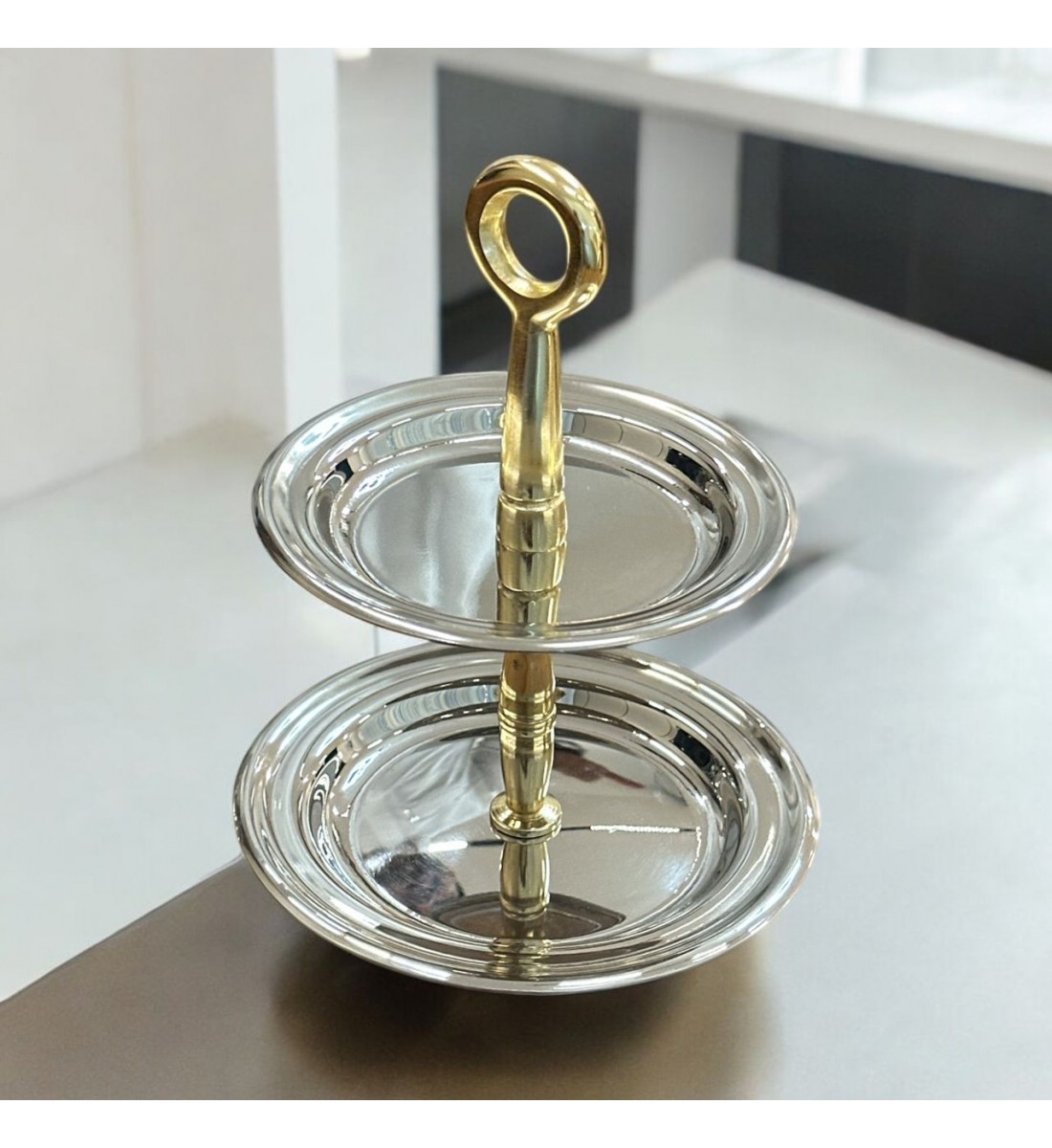 شيال حلا تقديم من الاستانلس استيل 18×13×13سم شيال حلا تقديم من الاستانلس استيل 18×13×13سم