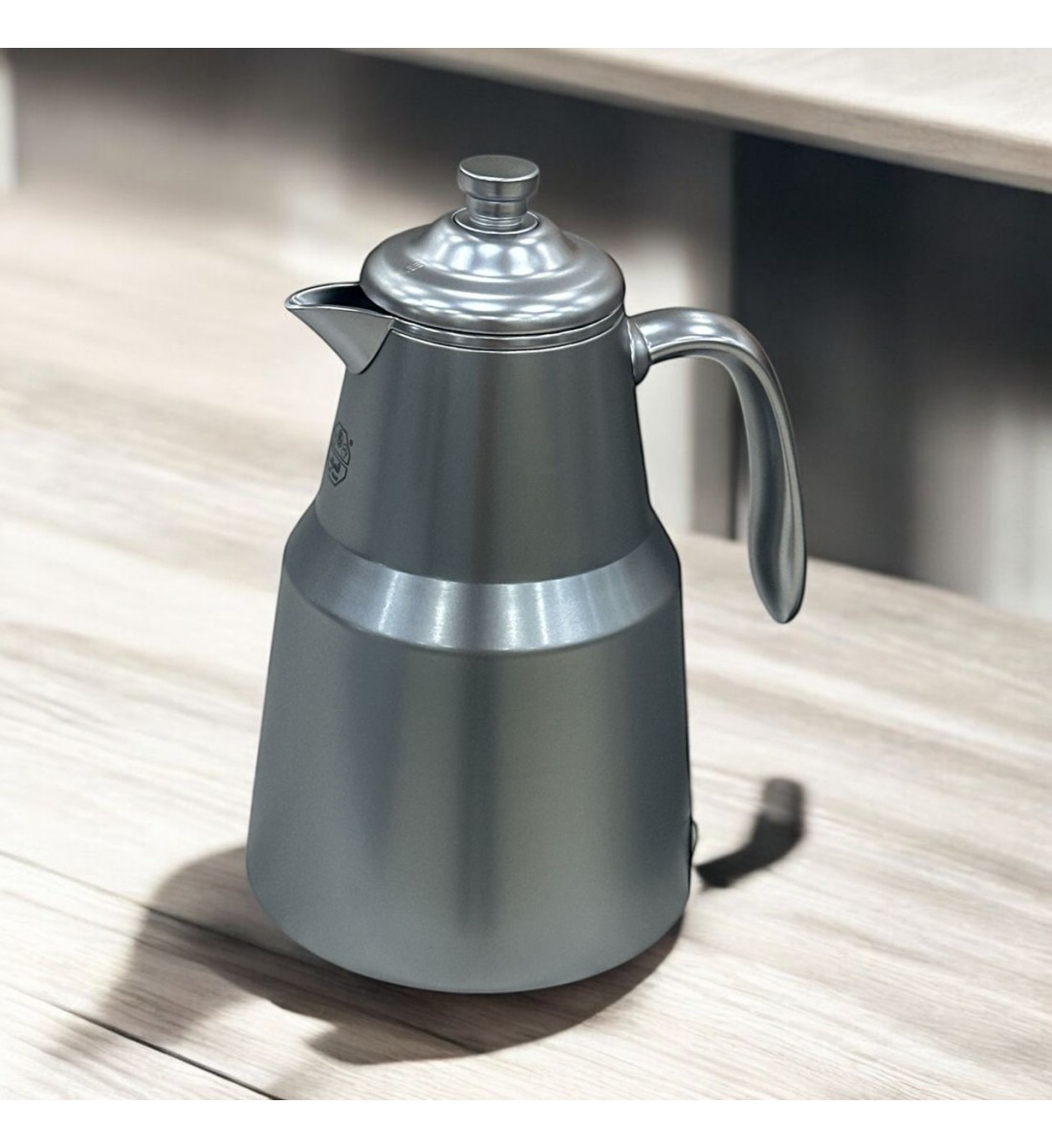 ترمس شهد أنيق ومميز استيل ــ كروم مطفي ــ 1لتر ترمس شهد أنيق ومميز استيل ــ كروم مطفي ــ 1لتر