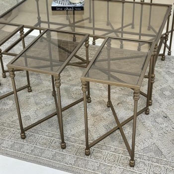 طقم طاولات 7قطع سطح زجاج شفاف قاعده حديد لون زيتي معدني