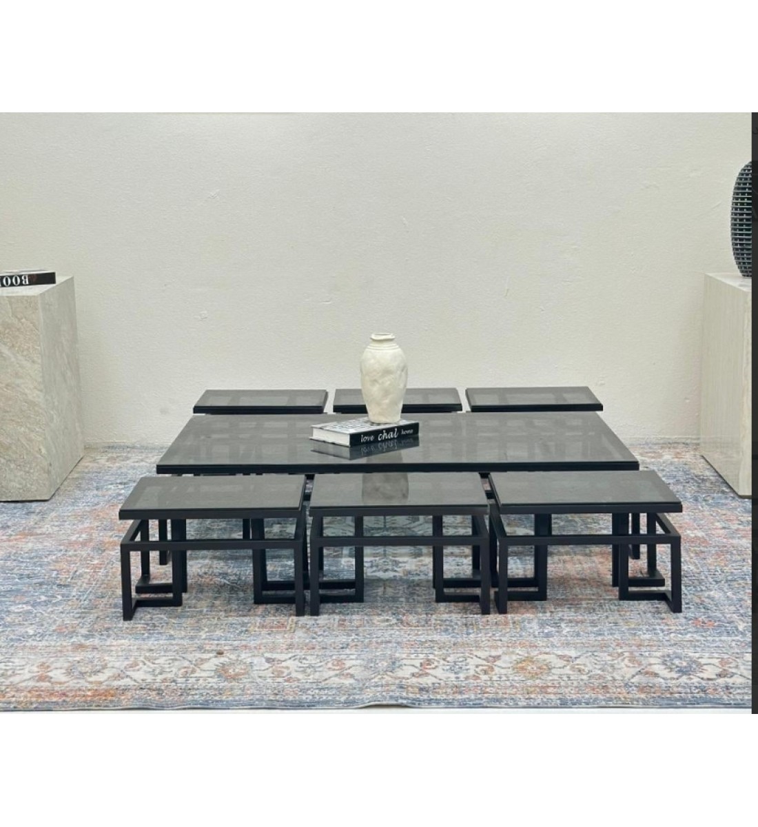 طقم طاولات 7قطع سطح زجاج قاعده حديد لون اسود طقم طاولات 7قطع سطح زجاج قاعده حديد لون اسود